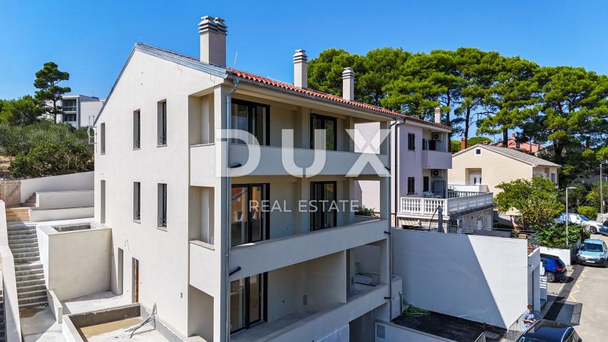 MALI LOŠINJ, CENTAR - Jedinstveni penthouse na 100m od mora!