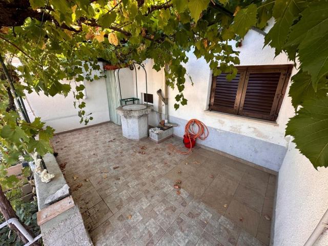 INSEL KRK, VRH - Doppelhaushälfte, 170 m2, Garten!!!