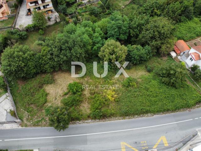 VIŠKOVO - building plot for two buildings near Viškovo in an excellent location next to an asphalted