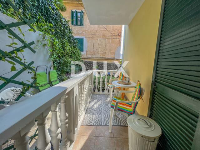 OPATIJA, CENTER - beautiful 2 bedroom apartment with terrace and parking in the center of Opatija, 1