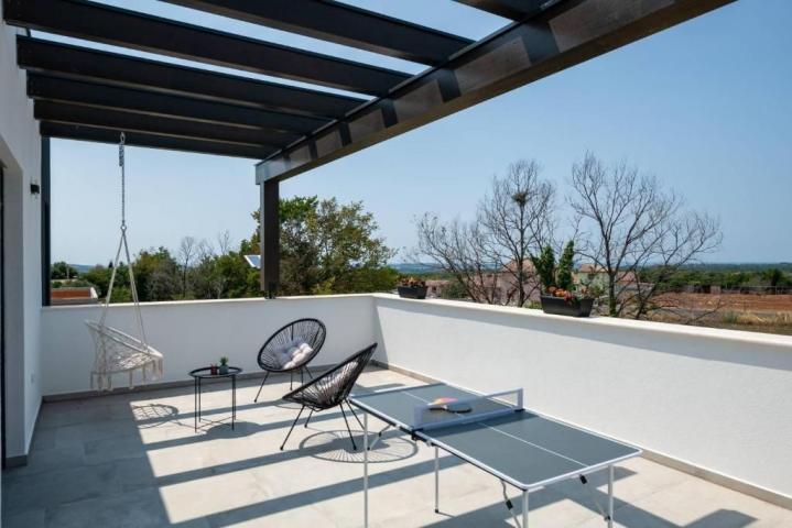 ISTRIA, GALIŽANA - Modern villa in a quiet location