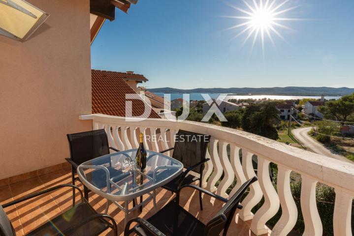 BIOGRAD, SVETI FILIP I JAKOV - Apartment house with pool and sea view