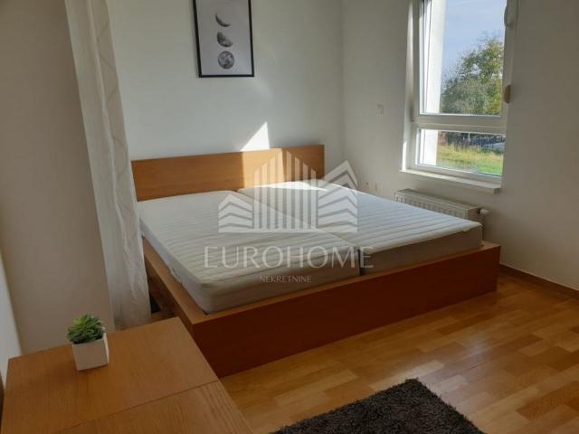 Novouređeni Penthouse 75m2 - Odra -