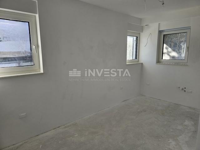 Appartement Šijana, Pula, 94,58m2