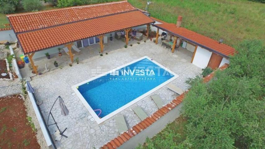 Medulin, Vinkuran, holiday house with pool, 81m2