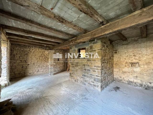 Motovun area, unique Istrian stone house with a wonderful view