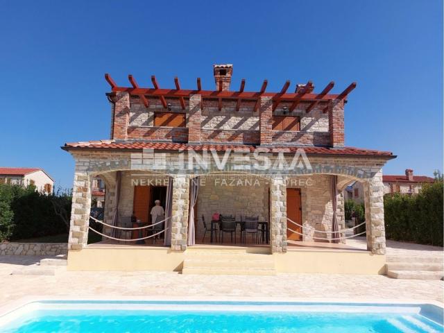 Surroundings of Svetvinčent, beautiful rustic villa with pool 155 m2, 4 bedrooms