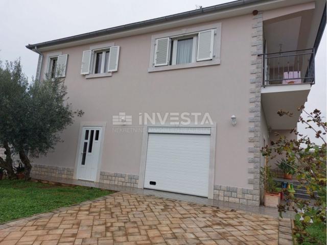 Surroundings of Svetog Lovreč, family house with 2 residential units, 270 m2