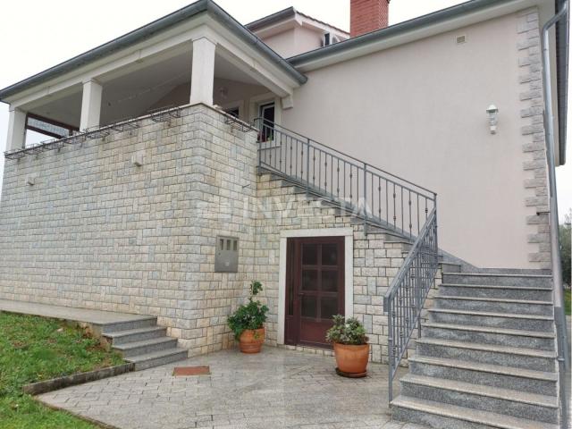 Surroundings of Svetog Lovreč, family house with 2 residential units, 270 m2