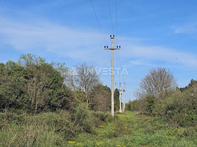 Pula okolica - 14 tis. m2 građ. zemljišta u ind. zoni