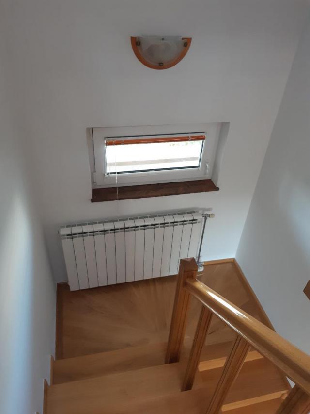 Moderan stan sa garažom, 150m2