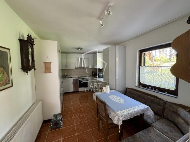 Užice, Bela zemlja, 20 ari, 2 kuće 591m2 ID#9007