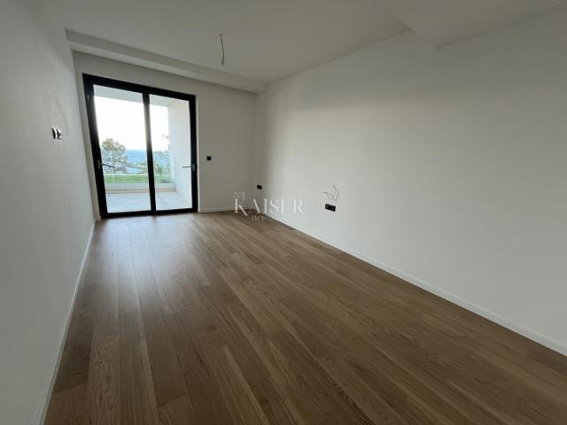 Flat Ičići, Opatija - Okolica, 352,15m2