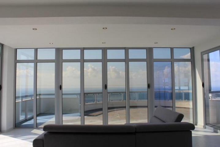 Luxurious penthouse for sale, sea view, 241 m2 Bar