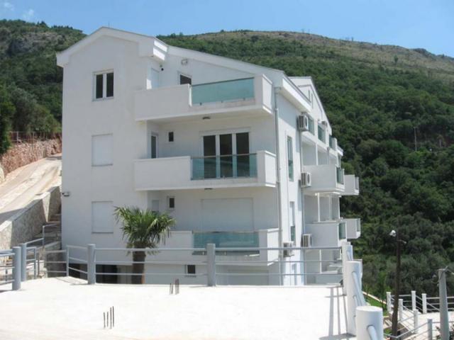 Apartments for sale in Petrovac