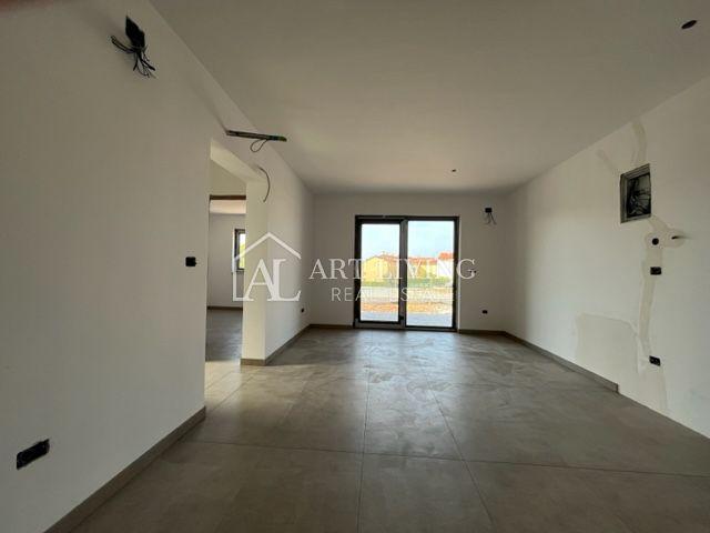 Umag, surroundings - Modern one-bedroom apartment 200 m from the sea