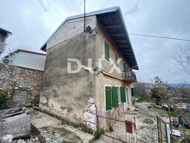 RIJEKA, KOZALA – freistehende alte italienische Villa aus dem Jahr 1912 mit Meerblick und 2.383 m2 G