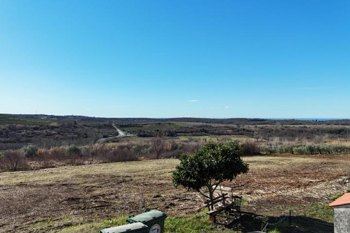 Istra, Buje - građevinsko zemljište 1036 m2 na odličnoj lokaciji