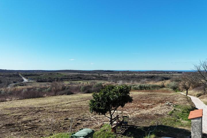 Istra, Buje - građevinsko zemljište 1036 m2 na odličnoj lokaciji