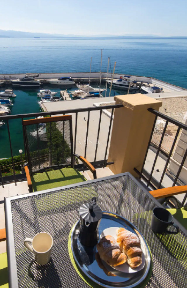 Flat Opatija, 62,45m2