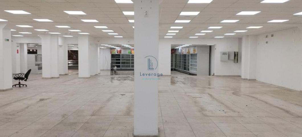 Lokal, Darvinova pošta, 800 m2 + park. mesta