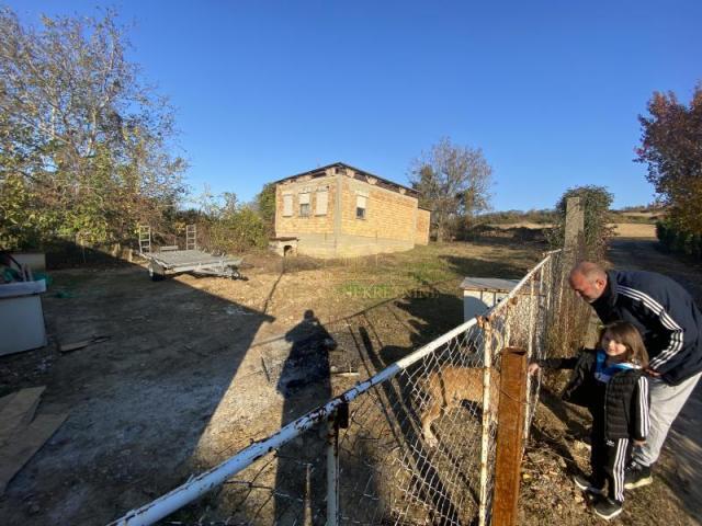 Plac sa započetom gradnjom u Ledincima