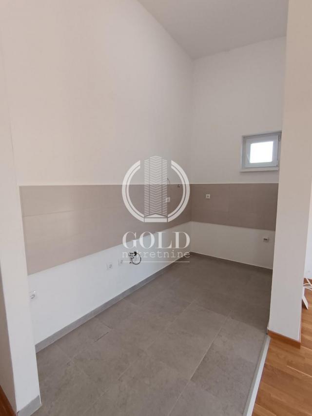 PRODAJA Stan4. 0:NOVI SAD-Bulevar evrope, 98. 00m2, 192610eur, KLJUČ U AGENCIJI ID#6753