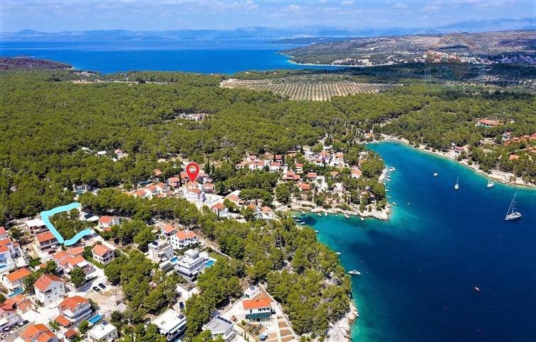 Apartman u vili s bazenom - Milna (otok Brač)