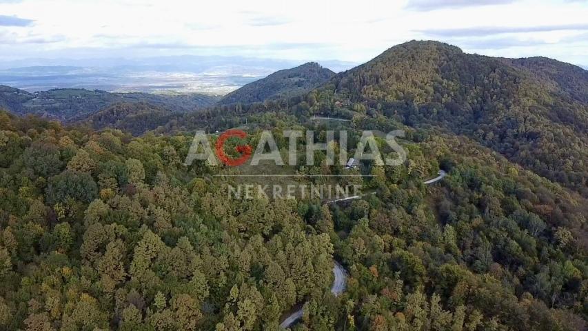 Samobor, Poklek, zemljište od 7482 m2 u središtu prirode