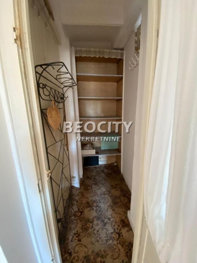 Novi Sad, Liman 3, Narodnog Fronta, 2. 0, 52m2, 124000EUR