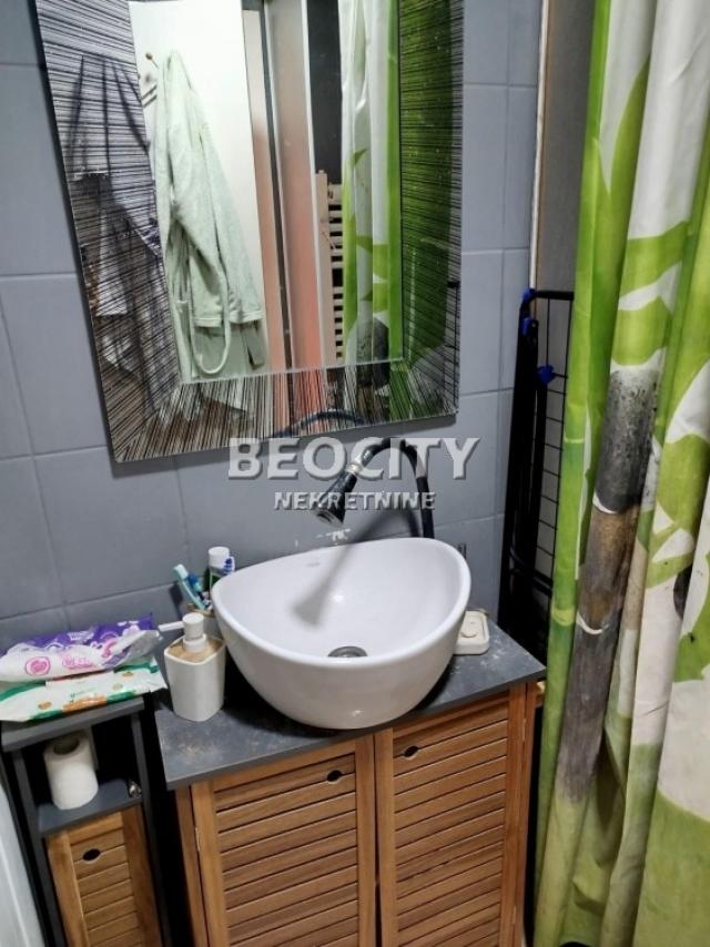 Novi Sad, Centar, Socijalno , 3. 0, 70m2, 140000EUR