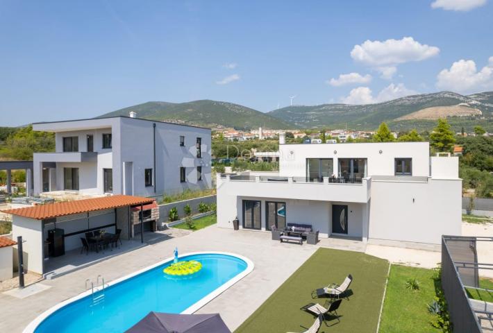 House Kaštel Novi, Kaštela, 225m2