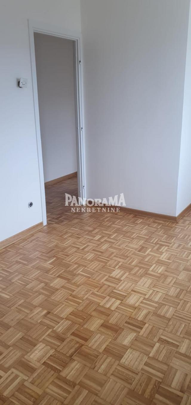 Novi Beograd-Blok 30, 4. 0, 92m2, uknjižen ID#3142