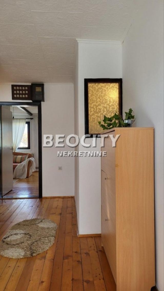 Zemun, Batajnica, Bosanske Krajine, 4. 0, 124m2, 400EUR