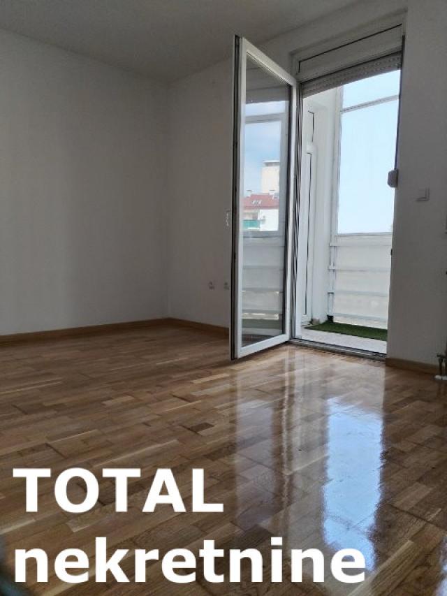 1 Jednosoban stan NOVI SAD, 87550€