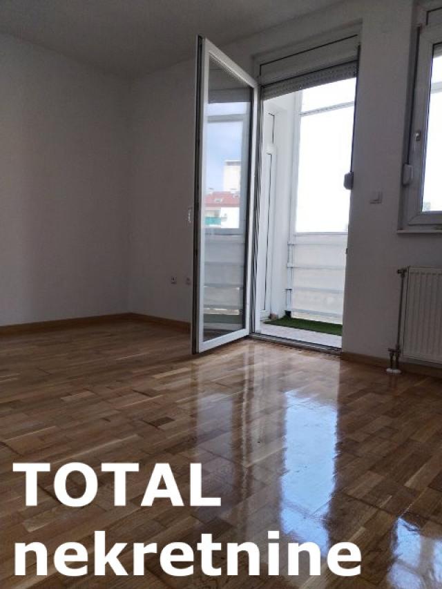 1 Jednosoban stan NOVI SAD, 87550€