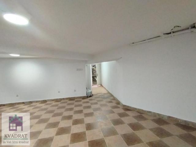 IZDAVANJE! Lokal 65 m², Obrenovac –200€