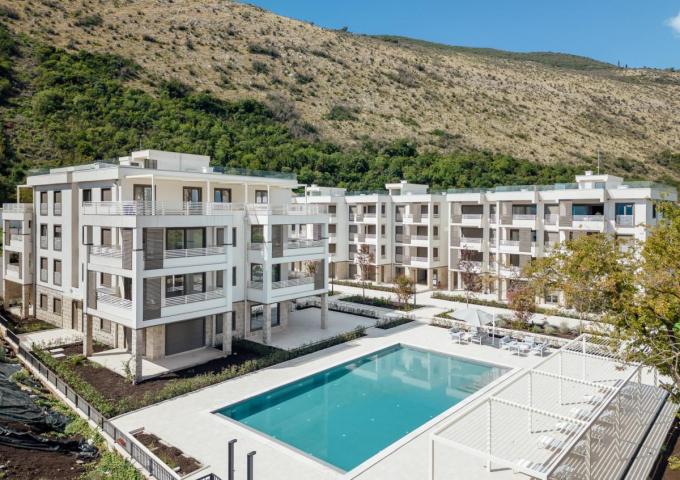 Apartman sa 2 spavaće sobe u novom kompleksu skoro na 1. liniji mora