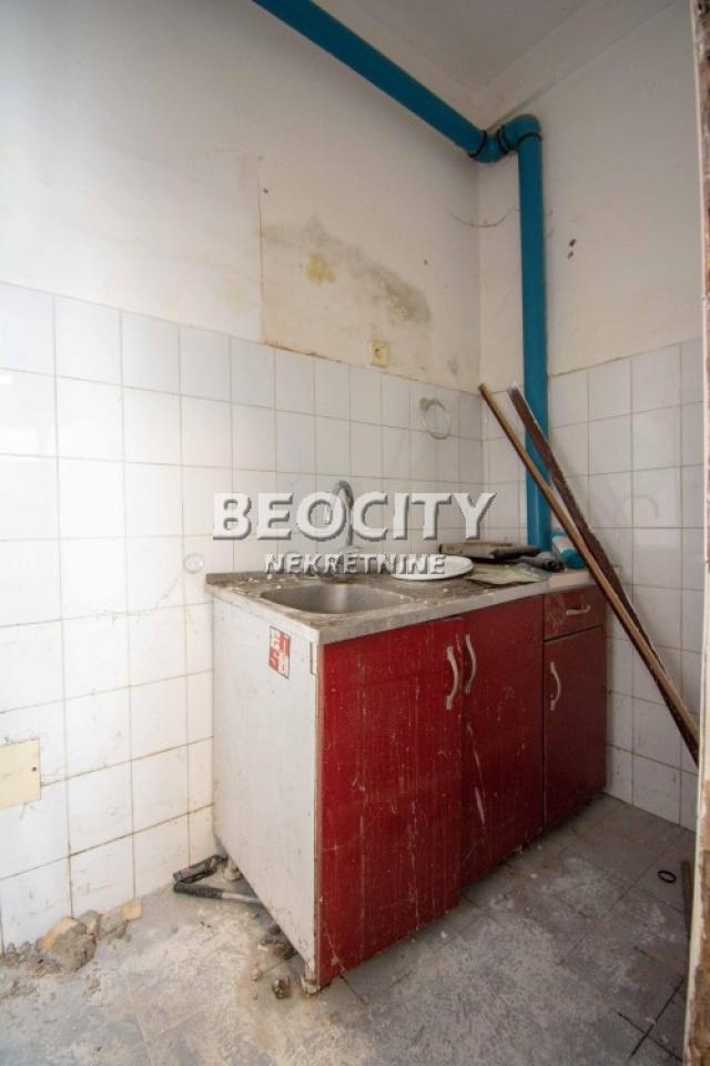 Savski venac, Humska, Zvečanska, 1. 0, 60m2, 500EUR Autokomands