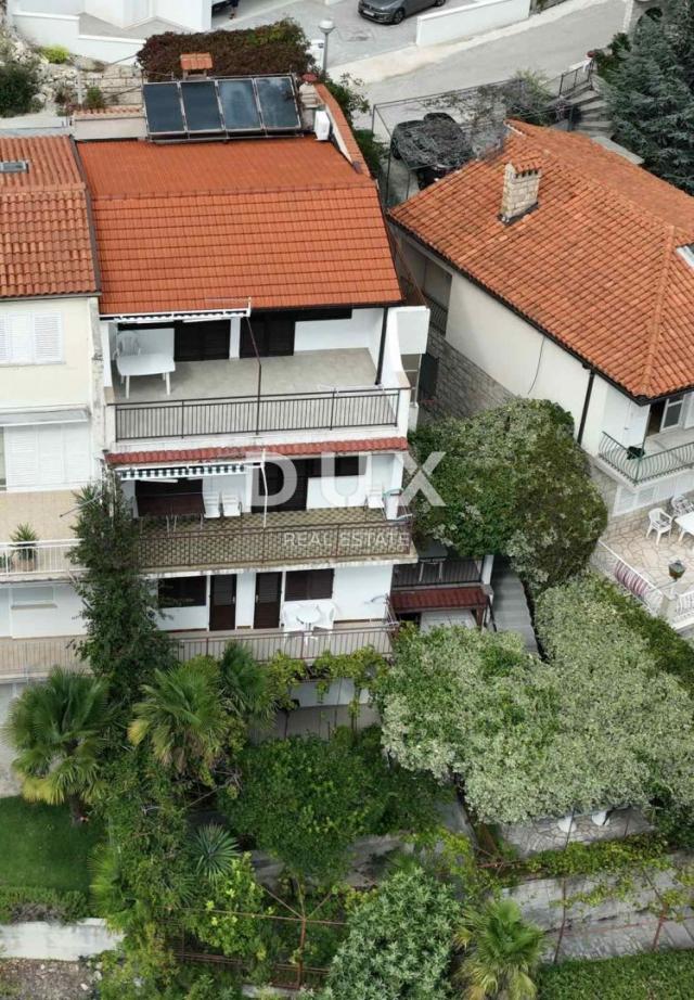 MAKARSKA, BAŠKA VODA - kuća sa 5 apartmana s pogledom na more! PRILIKA!