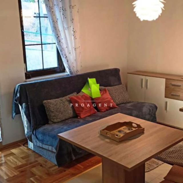 Apartman sa stvarima u naselju Gajevi na Zlatiboru ID#5192