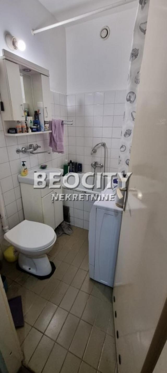 Zemun, Gornji grad, Karlovačka, 1. 0, 39m2, 104990EUR