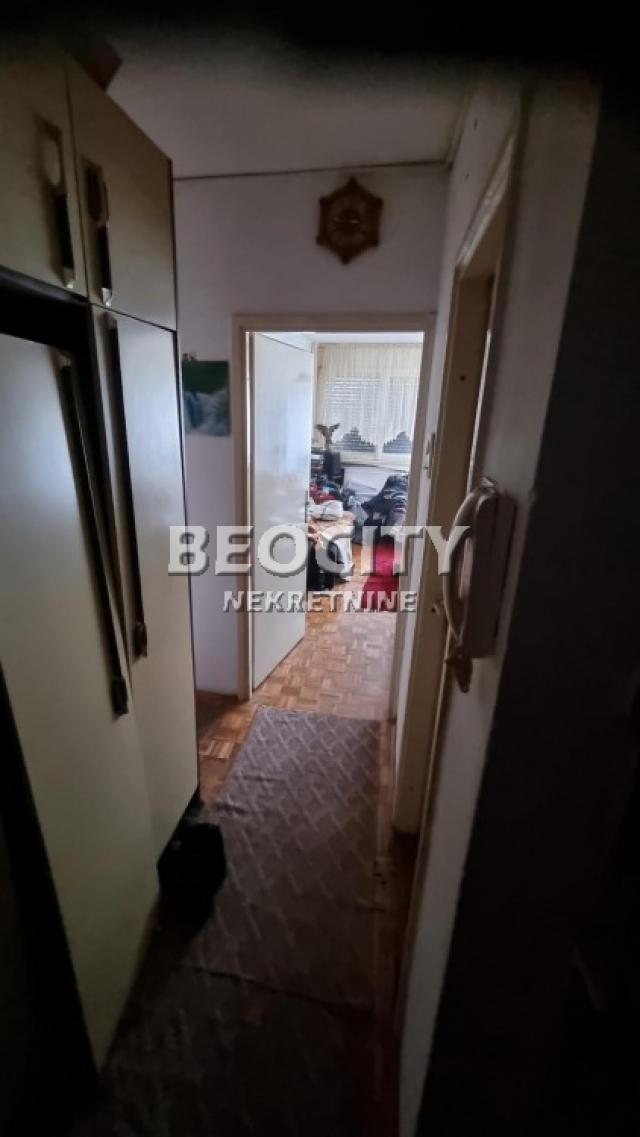 Zemun, Gornji grad, Karlovačka, 1. 0, 39m2, 104990EUR