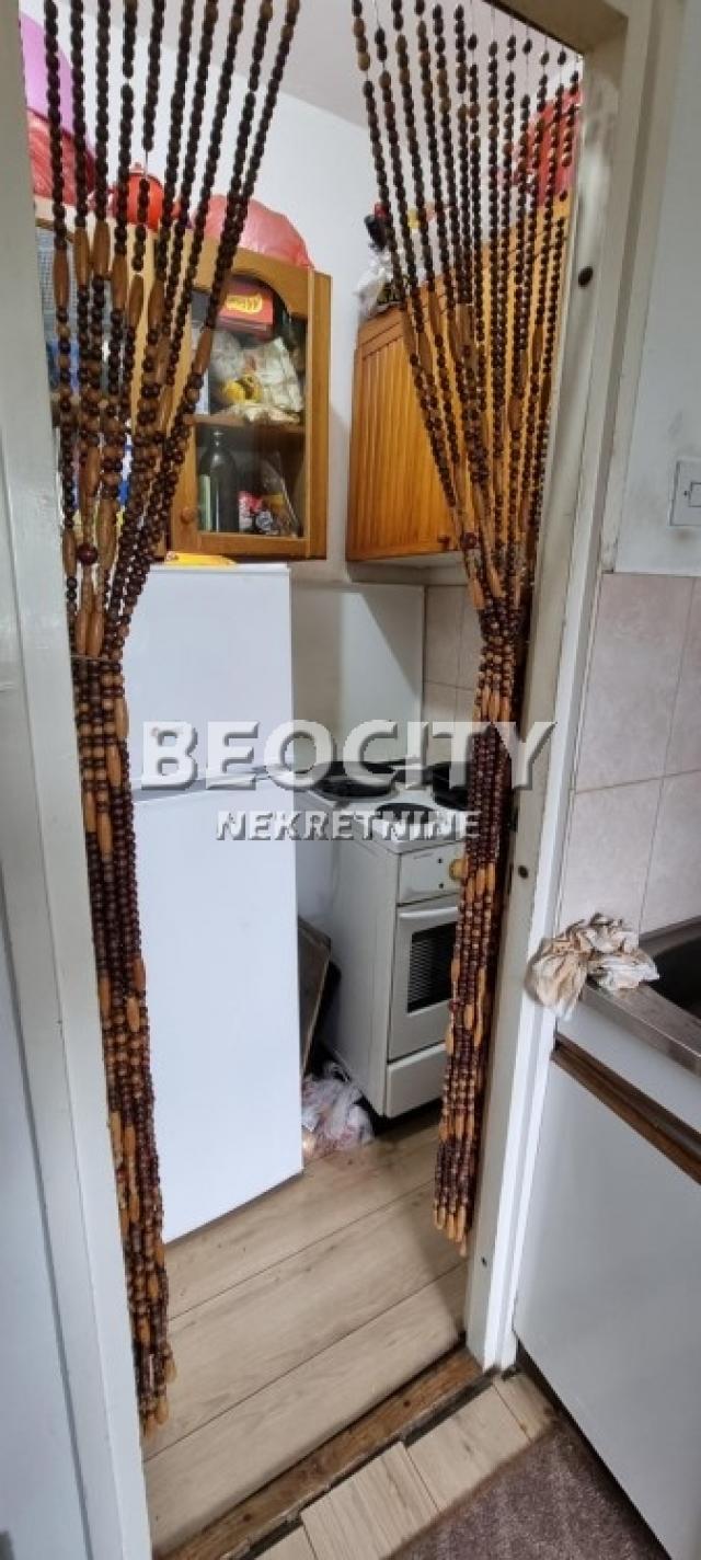 Zemun, Gornji grad, Karlovačka, 1. 0, 39m2, 104990EUR