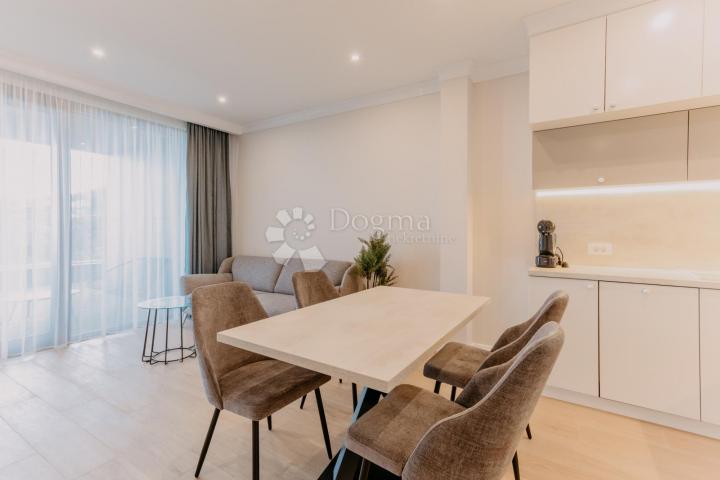 Flat Opatija - Centar, Opatija, 72,60m2