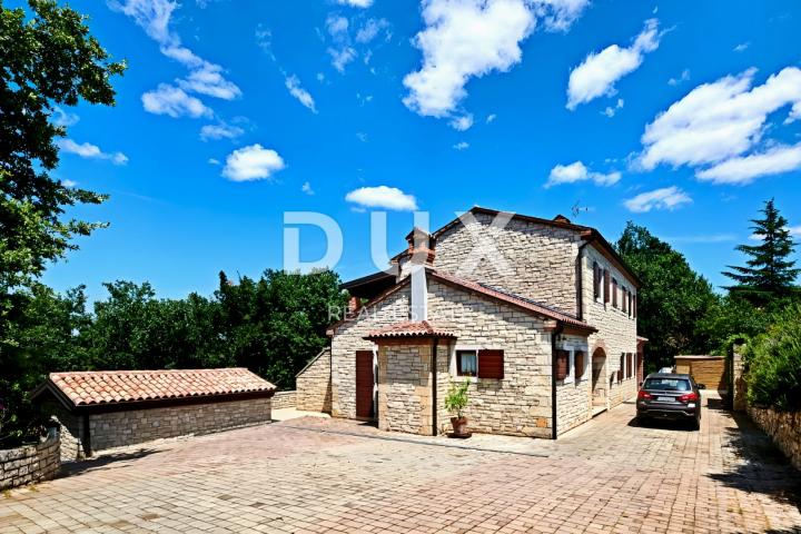 ISTRIA, BUJE - Rustic villa with a spacious garden