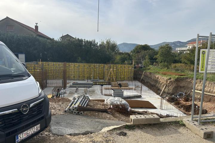 Kaštel Lukšić, trosoban stan na prvom katu neto korisne površine 69, 57 m2 – S4