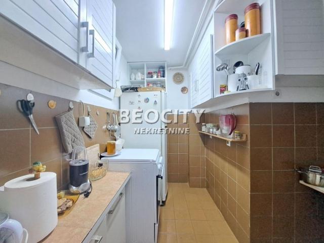 Vračar, Hram Svetog Save, Hadži Melentijeva, 3. 0, 68m2, 238000EUR