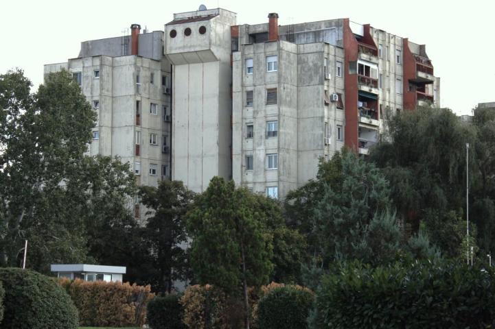 Novi Beograd, Blok 70a, blizina reke, stan sa pogledom, 2T+L, 2 m. čvora, 3 lifta