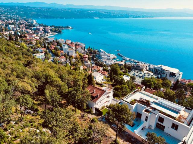 Opatija – Jedinstvena prilika za investitore u centru Opatije s predivnim pogledom